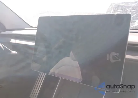 2026 Tesla Model Y Long Range Dual Motor All-Wheel Drive/Long Range Launch Series from USA, damaged, VIN 7SAYGDEE3TA391368